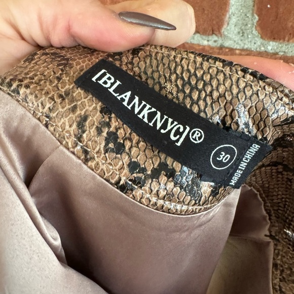 Blank NYC faux leather snakeskin mini skirt - Picture 2 of 7